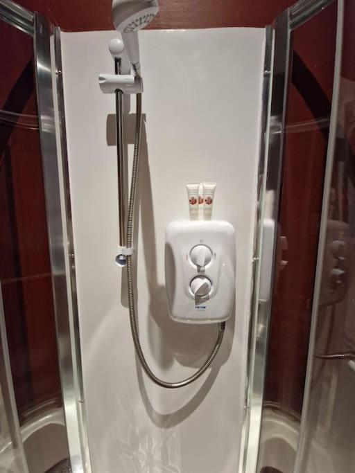 برمنغهام Stylish Jewellery Quarter Apartment Sleeps 4 المظهر الخارجي الصورة